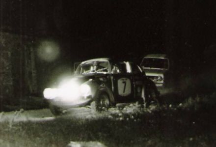 Janger i Maggliolone na samochodzie VW 1302S.