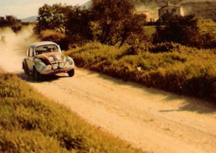 Janger i Maggliolone na samochodzie VW 1302S.