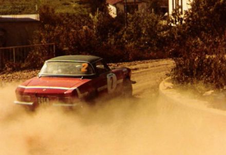 Luciano Trombotto i Maurizio Enrico na samochodzie Fiat 124 Sport Spyder.
