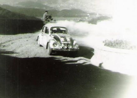 Janger i Maggliolone na samochodzie VW 1302S.