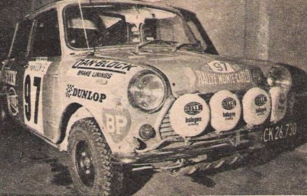 Pxeben Kristoffersen i Peter Sorensen na samochodzie BLMC Mini Cooper S startują z Warszawy.
