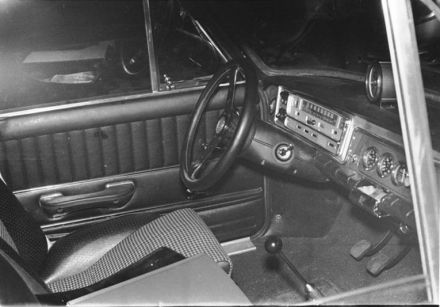 Wnętrze Polskiego Fiata 125p.