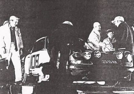 Marian Bień i Mieczysław Sochacki na samochodzie Porsche 911T.