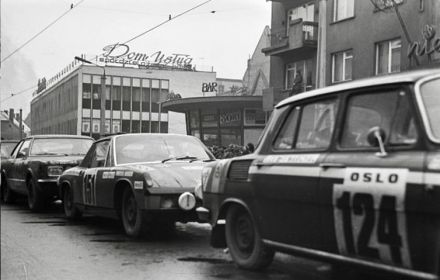 Nr.124. Carsten Johansson i Arvid Johansen – Škoda 110, nr.151. Torkel Tronnes i Jack Weseth – VW Porsche 914.