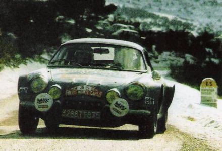 Jean Marie Jacquemin i Mme Jacquemin na samochodzie Alpine Renault A 110.