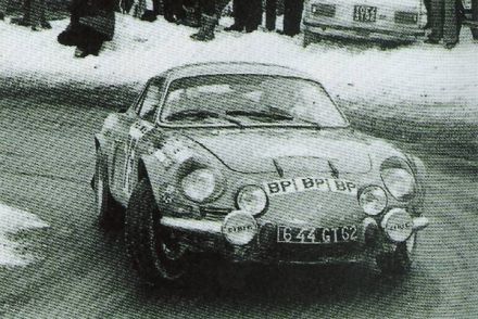 Jose Barbara i Bernard Sizaire na samochodzie Alpine Renault A 110.