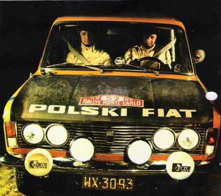 Robert Mucha i Lech Jaworowicz na samochodzie Polski Fiat 125p / 1500.