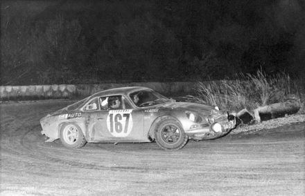 Marques Goncalves Colaco i C.Melville – Alpine Renault A 110.