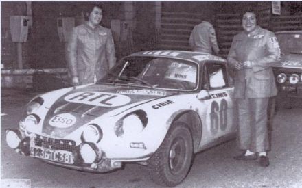 Patt Moss Carlsson i Liz Crellin – Alpine Renault A 110.