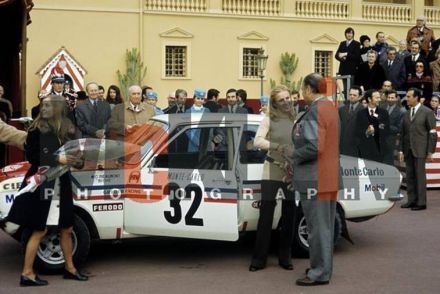 Marie Claude Beaumont i „Biche” na samochodzie Opel Ascona.