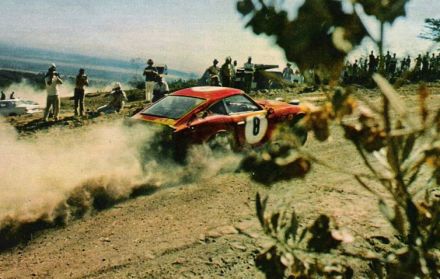 Shekhar Mehta i Mike Doughty na samochodzie Datsun 240Z.