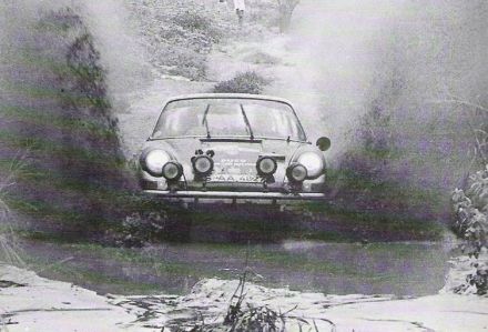 Sobiesław Zasada i Marian Bień na samochodzie Porsche 911S.