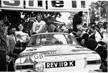 Robin Hillyar i Mark Birley na samochodzie Ford Escort RS 1600 zajęli 4 miejsce.