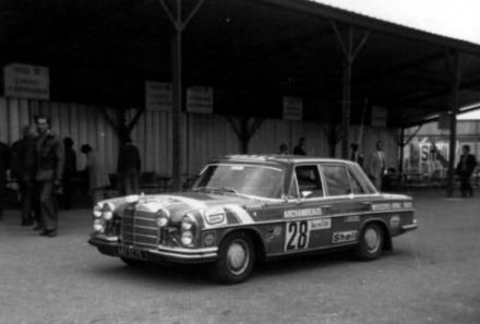  R.Touroul i P.Lafont – Mercedes Benz 280 SE.