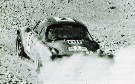 Jean Luc Therier i Claude Roure na samochodzie Alpine Renault A 110 / 1600.