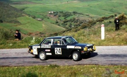 J.Osstyn i H.da Silva na samochodzie Volvo 142 S.