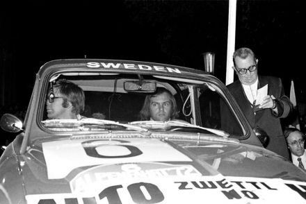  Stig Blomqvist i Arne Hertz - Saab 96 V4.