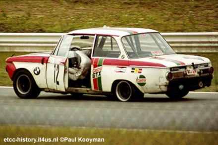 Francois Haid na samochodzie BMW 2002 Ti.