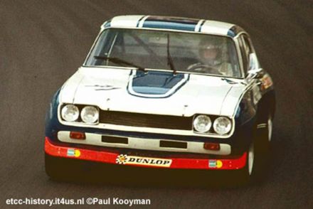 Hans-Joachim Stuck na samochodzie Ford Capri RS2600.