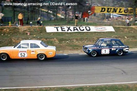 Nr.52.Brian Peacock na samochodzie Ford Escort 1300 GT.