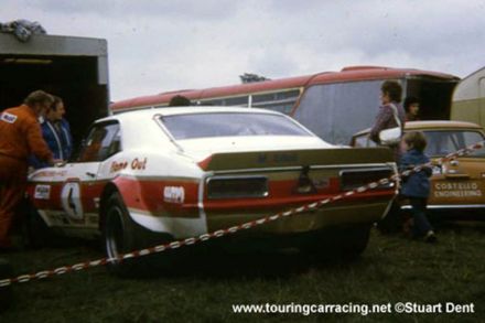 Martin Thomas na samochodzie Chevrolet Camaro Z 28.