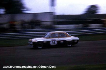 Lawrie Hickman na samochodzie Ford Escort RS 1600.