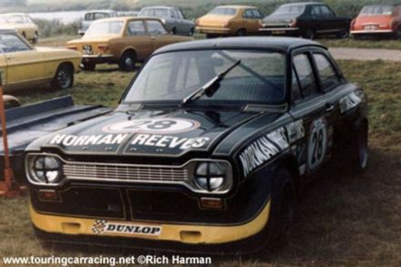 Dave Brodie na samochodzie Ford Escort RS 1600.
