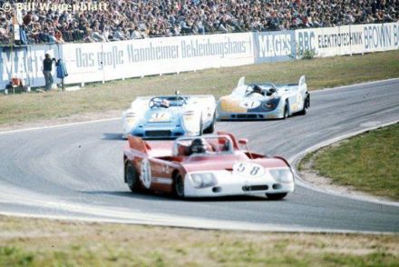 Nr.58.Andrea de Adamich na samochodzie Alfa Romeo T33/TT/3, nr.17.Ernst Kraus na samochodzie Porsche 917 Spyder,  nr.41. Reinhold Jöst na samochodzie Porsche 908/03.