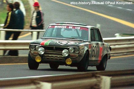 Henry Miroux i Rob Janssen na samochodzie Nissan 2000 GT.