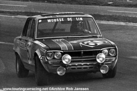 Henry Miroux i Rob Janssen na samochodzie Nissan 2000 GT.