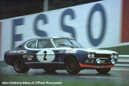 Jochen Mass i Hans-Joachim Stuck na samochodzie Ford Capri RS 2600.
