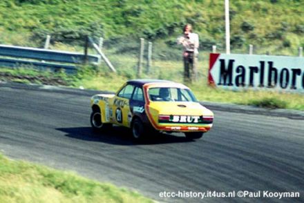 Ernst Berg i Dave Brodie na samochodzie Ford Escort RS 1600.