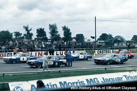 Nr.11. Brian Muir, nr.6. Dieter Glemser, nr.7. Dieter Glemser i Jochen Mass na samochodach Ford Capri RS 2600, nr.15. Dennis Leech na samochodzie Ford Mustang Boss 429.
