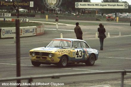 Claes Rothstein, Björn Steenberg i Ragnar Segring na samochodzie Alfa Romeo 1300 GTA Junior.