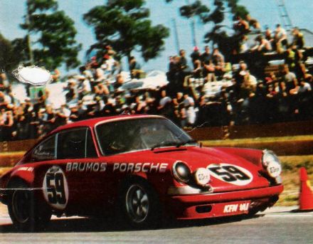 Peter Gregg i Hurley Haywood na samochodzie Porsche 911S.