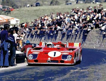 Nino Vaccarella i Rolf Stommelen na samochodzie Alfa Romeo T33/TT/3.