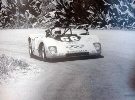 Maurizio Zanetti i Ugo Locatelli na samochodzie Lola T212 Alfa Romeo.