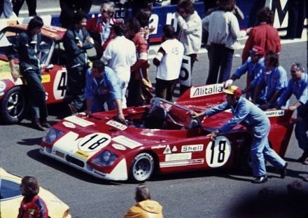 Andrea de Adamich i Nino Vaccarella na samochodzie Alfa Romeo T33/TT/3.