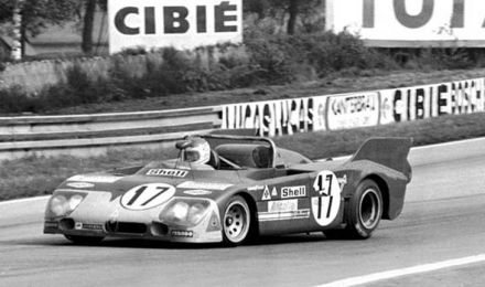 Vic Elford i Helmut Marko na samochodzie Alfa Romeo T33/TT/3.