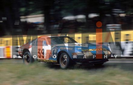 Claude Ballot-Léna i Jean Claude Andruet na samochodzie Ferrari 365 GTB4 Daytona. 