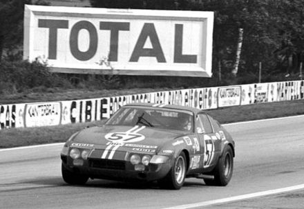 Luigi Chinetti, Jr. i Masten Gregory na samochodzie Ferrari 365 GTB/4 Daytona.