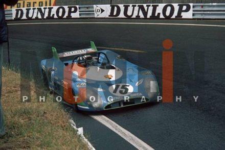 Henri Pescarolo i Graham Hill na samochodzie Matra Simca MS 670.