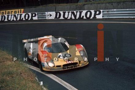 Reinhold Jöst, Michel Weber i Mario Casoni na samochodzie Porsche 908/01L.