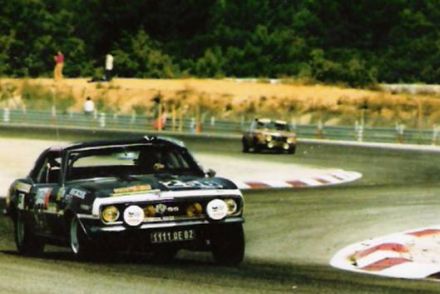 Marquigny na samochodzie Chevrolet Camaro SS.