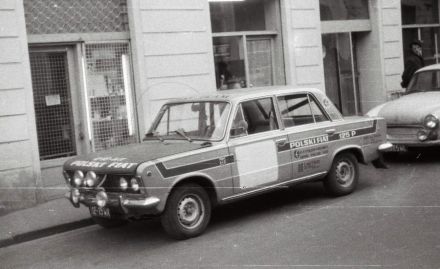 Fabryczny Polski Fiat 125p.