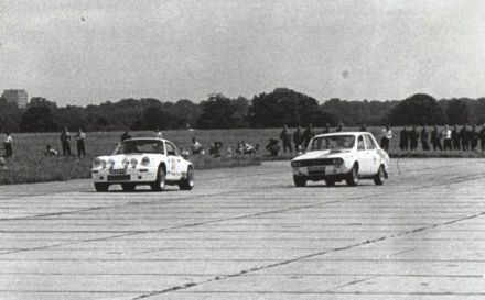 Adam Smorawiński – Porsche Carrera RS, Błażej Krupa – Renault 12 Gordini.