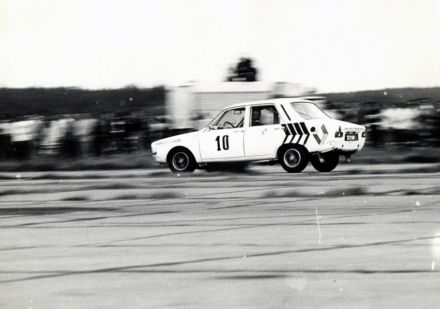 Błażej Krupa – Renault 12 Gordini.