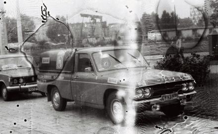 Serwisowa Mazda pick-up.