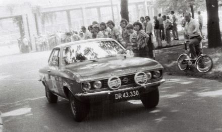 Jorgen Binder i Niels Pedersen – Opel Manta 19 SR.