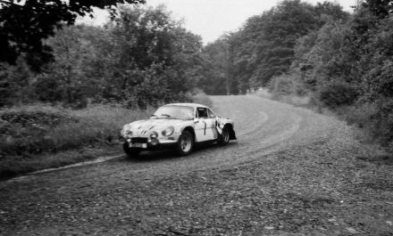Atilla Ferjancz i Ferenc Iriczfalvi – Alpine Renault A110.